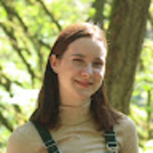 Meet your Posher, Elia